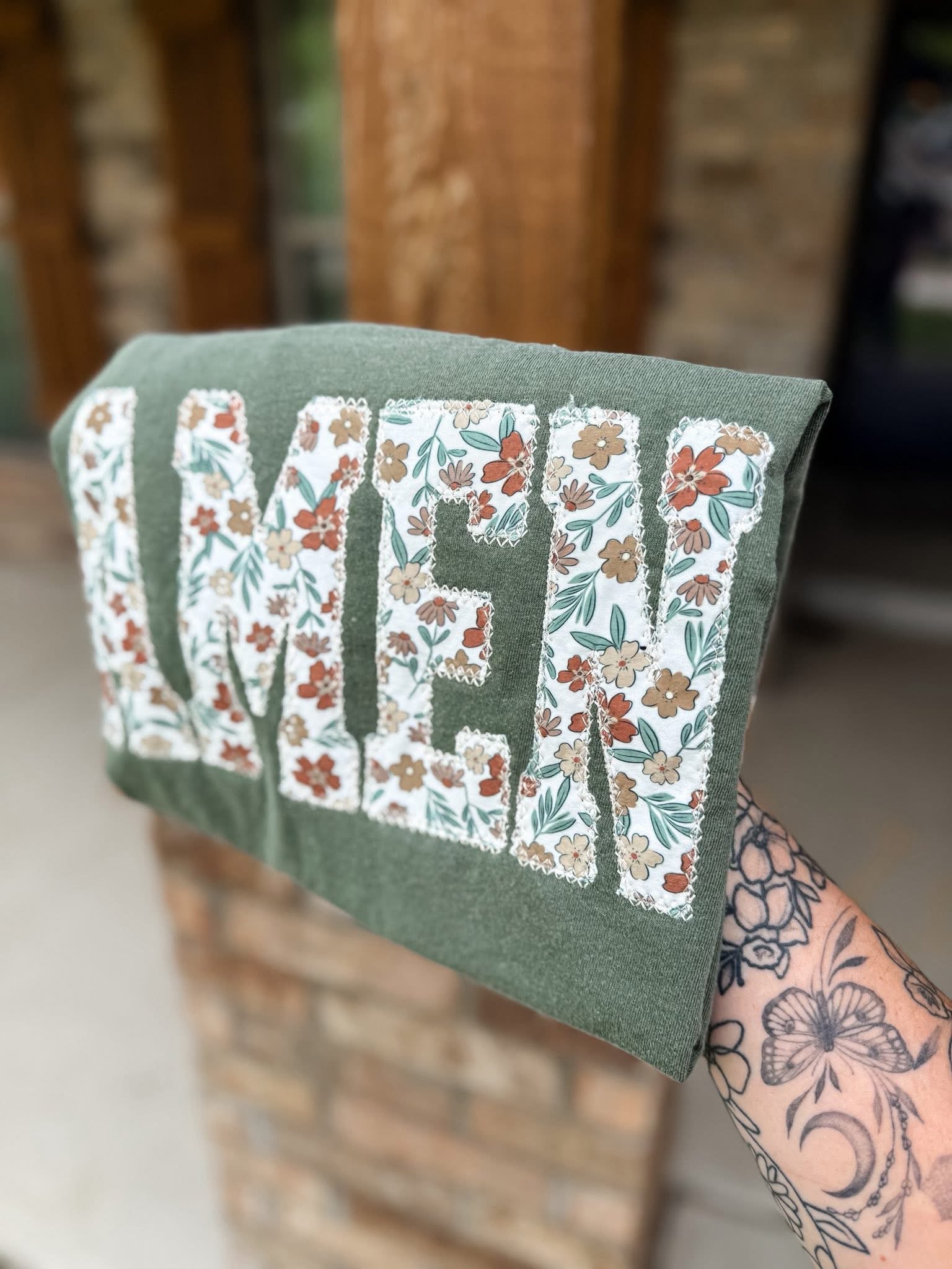 Embroidered Floral Natural