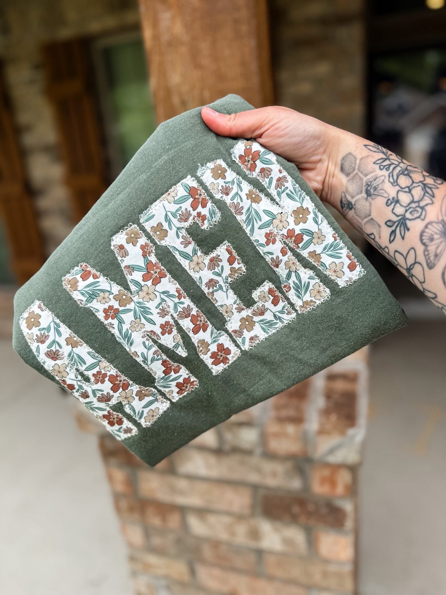 Embroidered Floral Natural