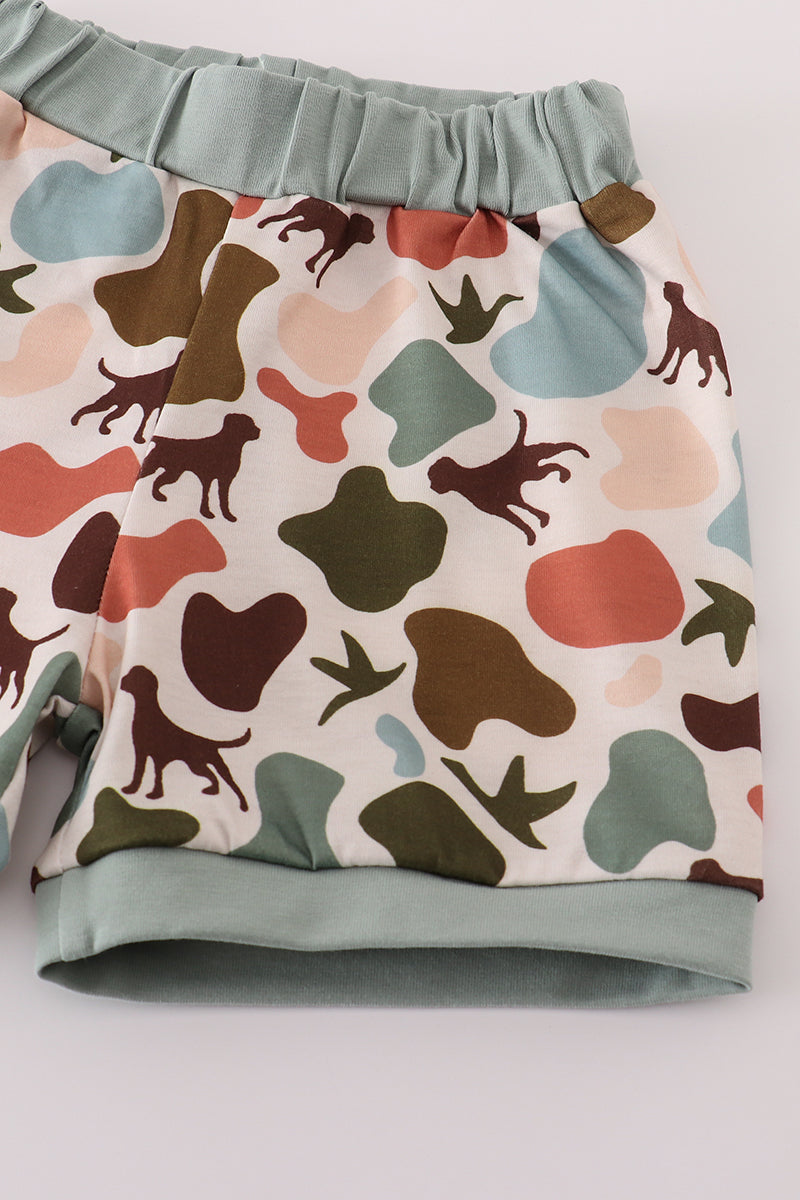 Green hunting print shorts set